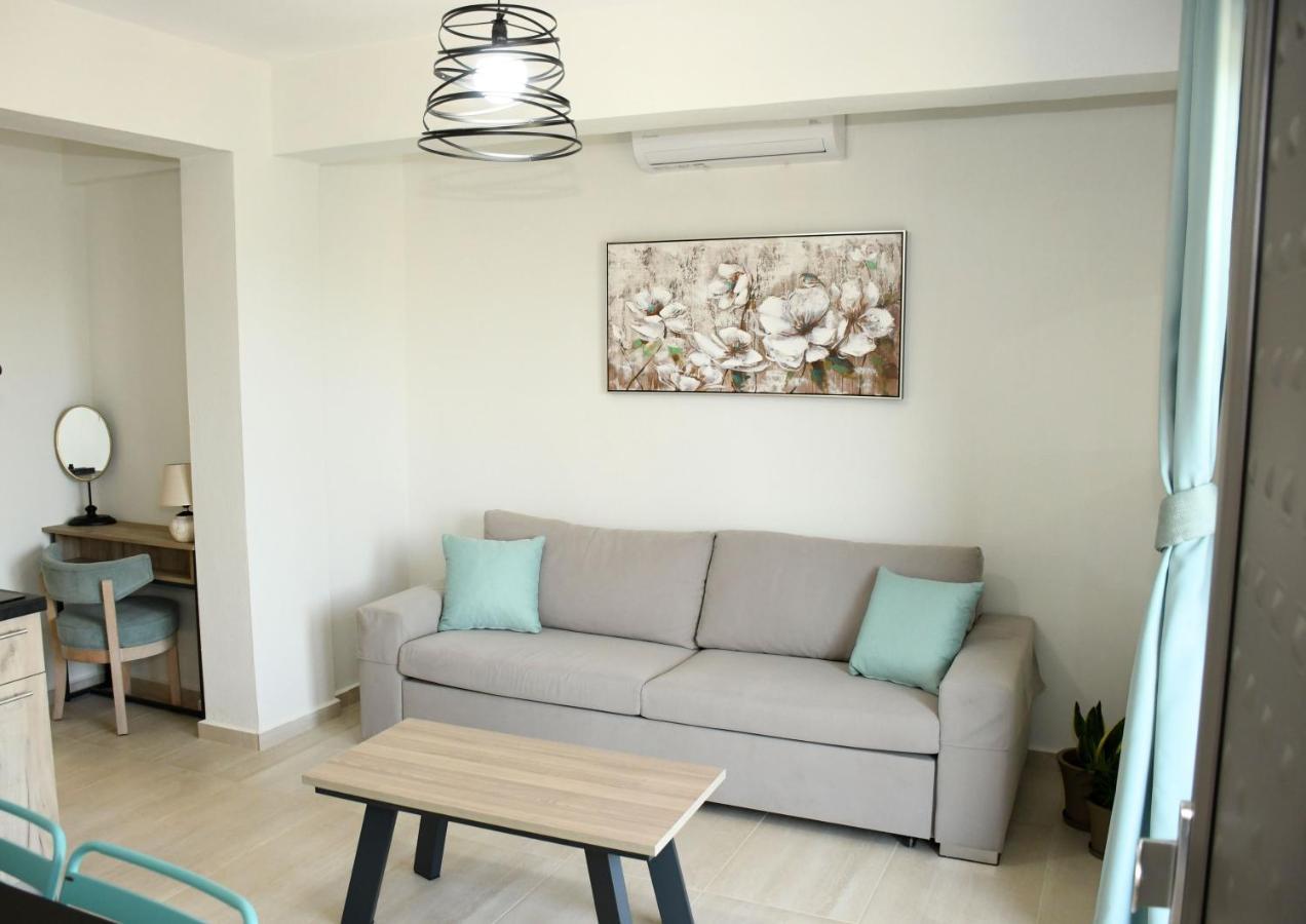 Theano Luxury Suites Nikiti Экстерьер фото