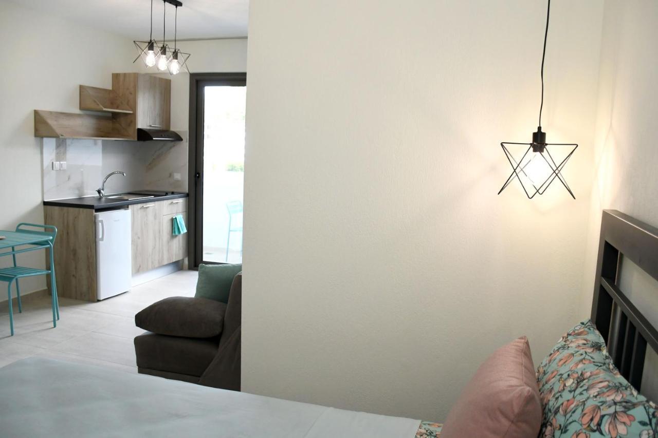 Theano Luxury Suites Nikiti Экстерьер фото
