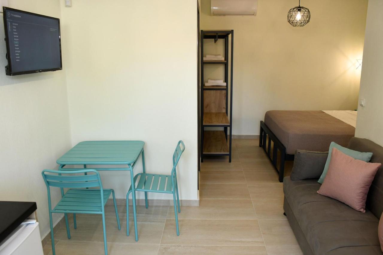 Theano Luxury Suites Nikiti Экстерьер фото