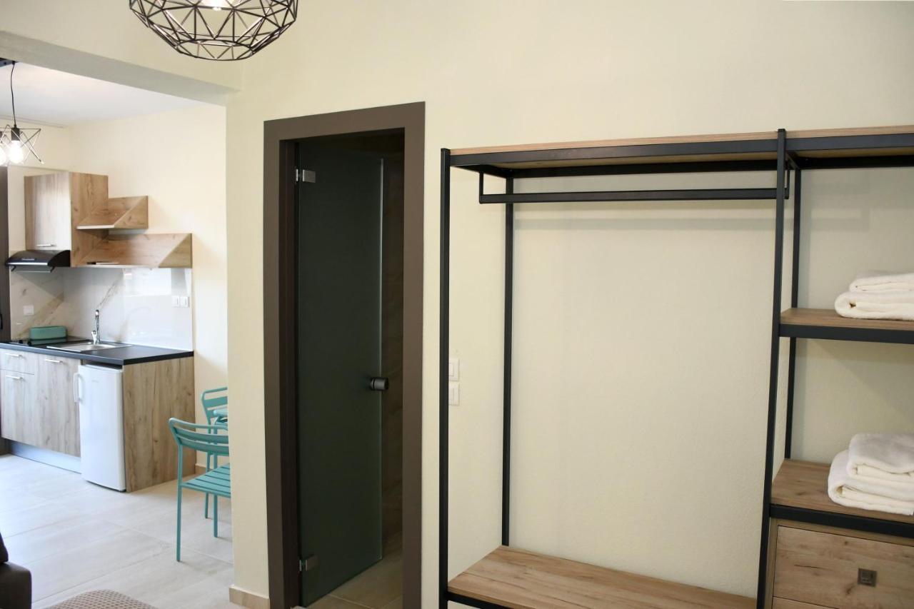 Theano Luxury Suites Nikiti Экстерьер фото