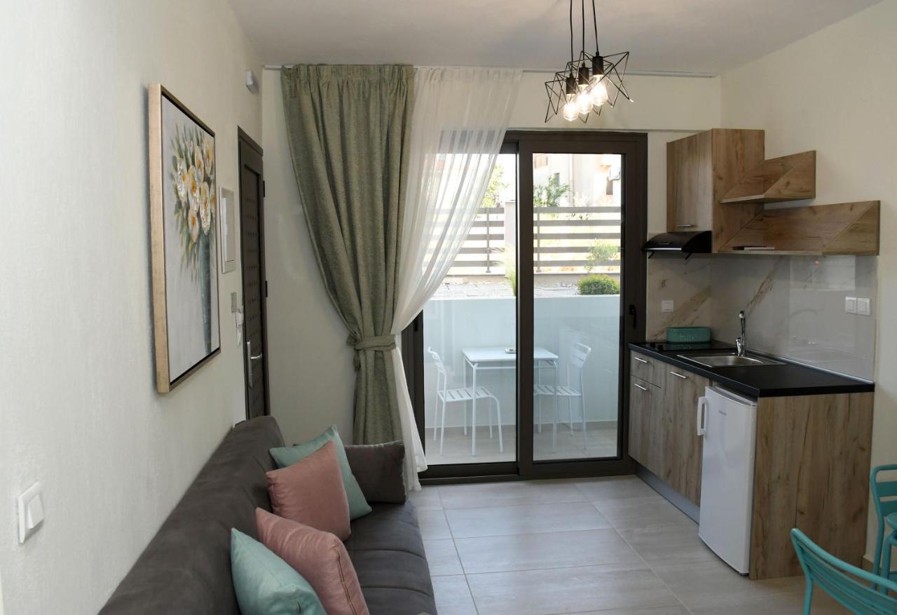 Theano Luxury Suites Nikiti Экстерьер фото